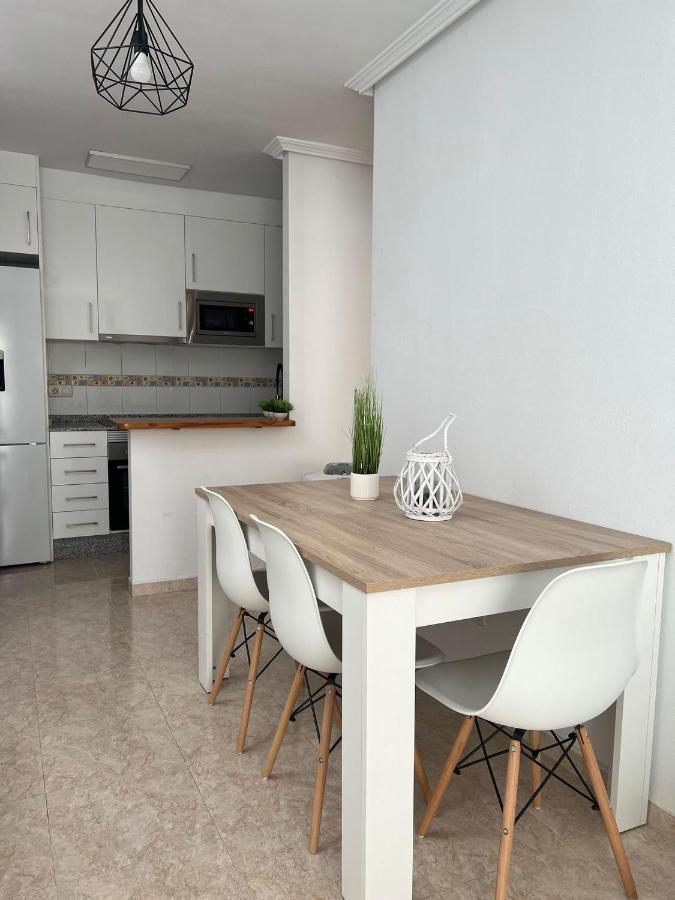 Atico Duplex Con Vista Mar Y Terraza Privada A 200M De La Playa Hasta 6 Personas Lejlighed Garrucha Eksteriør billede
